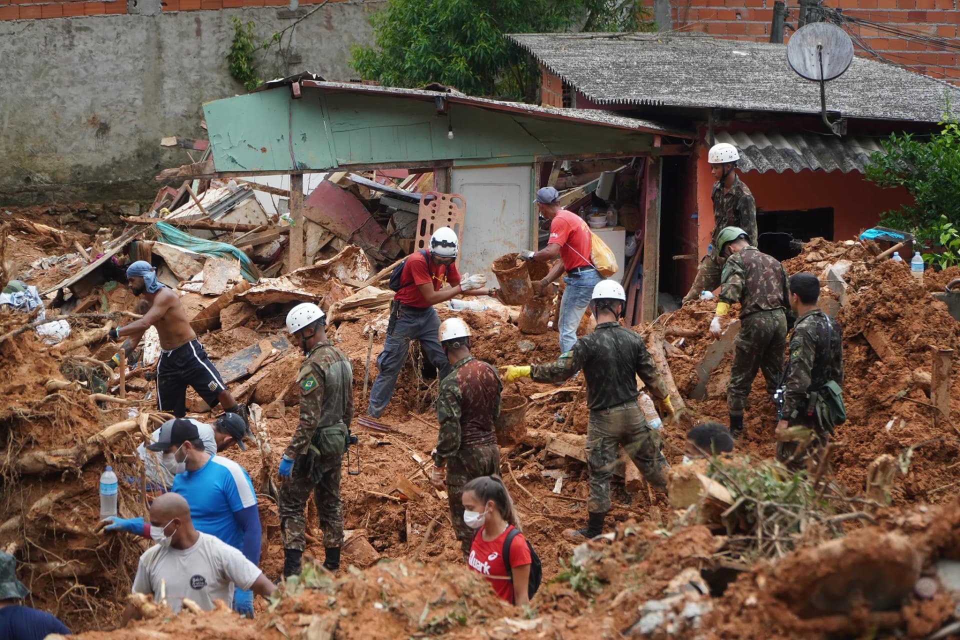 SP Invisível se une a rede solidariedade para ajudar vítimas do Litoral Norte de SP