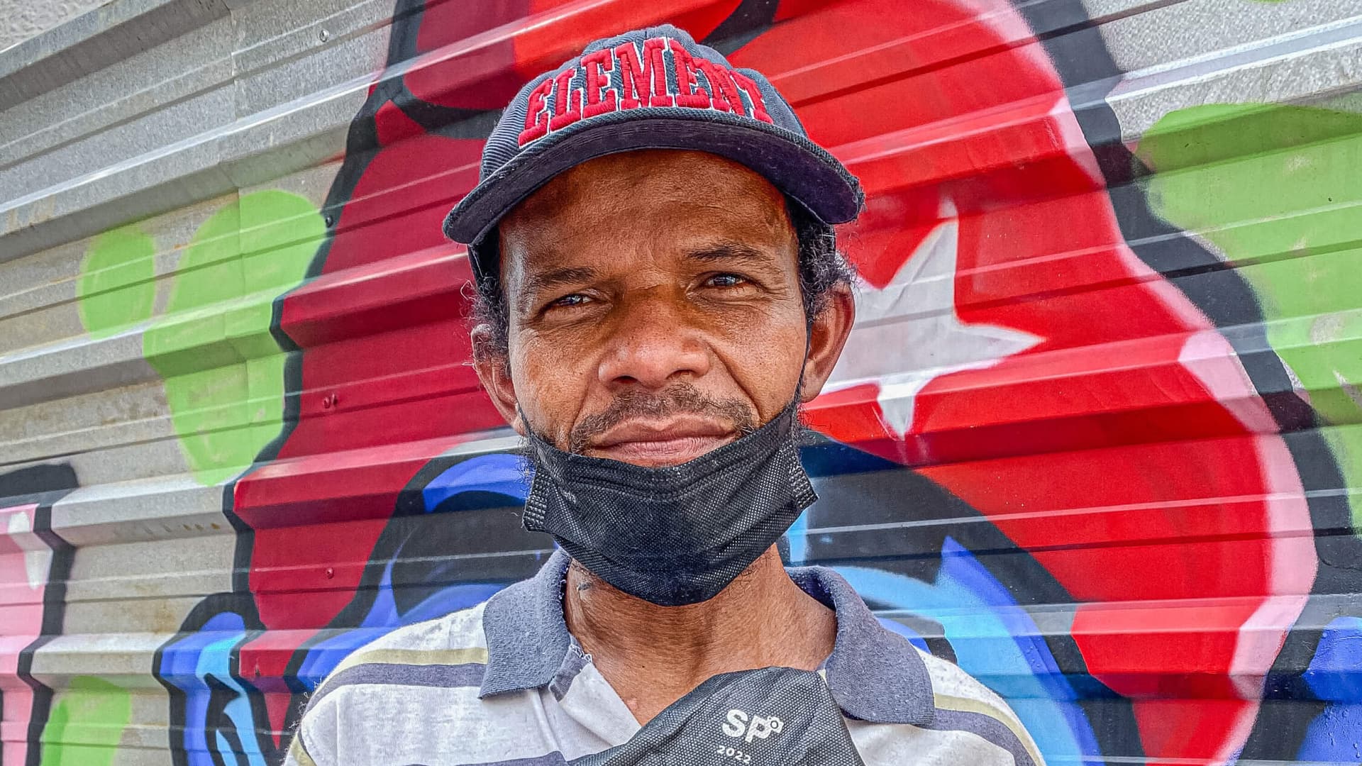 “Não é fácil não, imagina, você abandonaria um irmão seu nessa situação?”